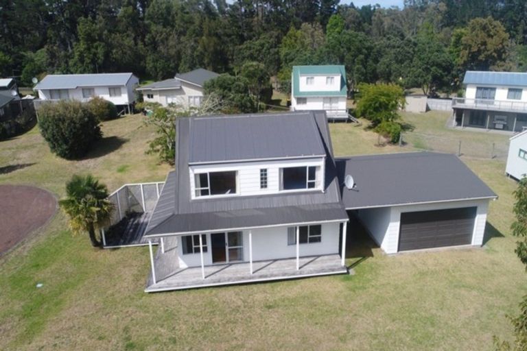 Photo of property in 116 Rimu Place, Matarangi, Whitianga, 3592
