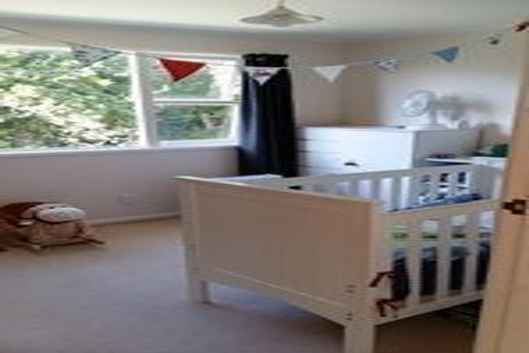 Photo of property in 38-40 Richmond Avenue, Karori, Wellington, 6012