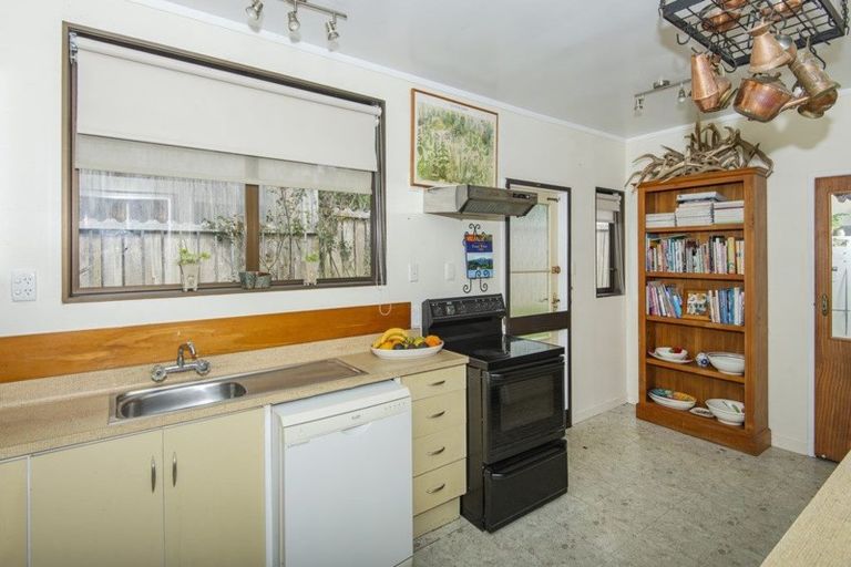 Photo of property in 56b King Street, Hikurangi, 0114