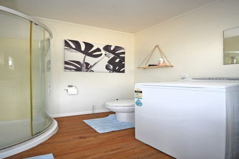 Photo of property in 9 Yearsley Place, Manurewa, Auckland, 2102