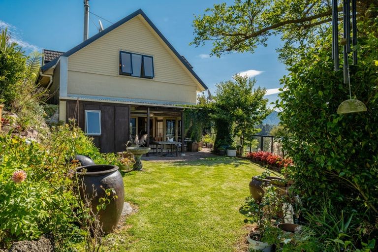 Photo of property in 51 Boons Valley Road, Waikawa, Picton, 7220