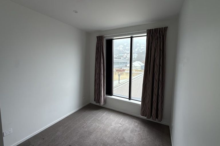 Photo of property in 201/2 Onepu Road, Kilbirnie, Wellington, 6022