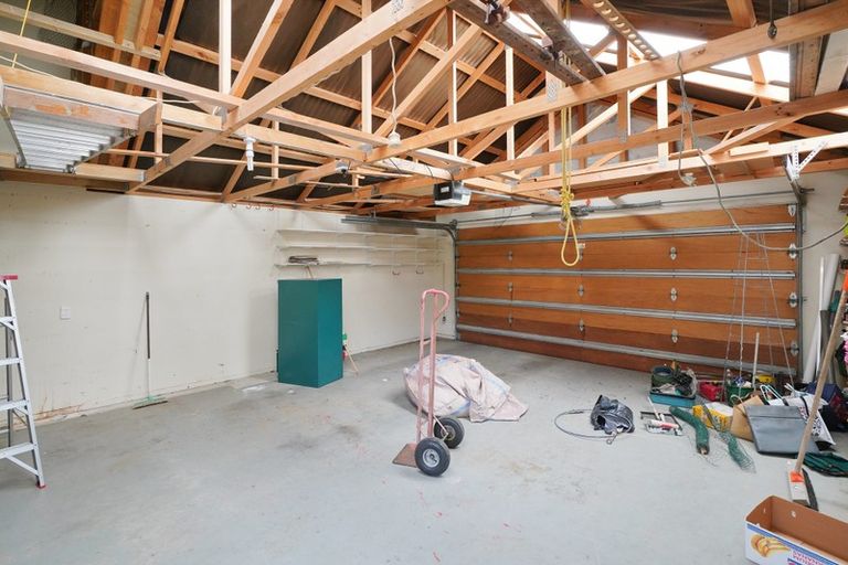 Photo of property in 120 Lonsdale Street, New Brighton, Christchurch, 8083