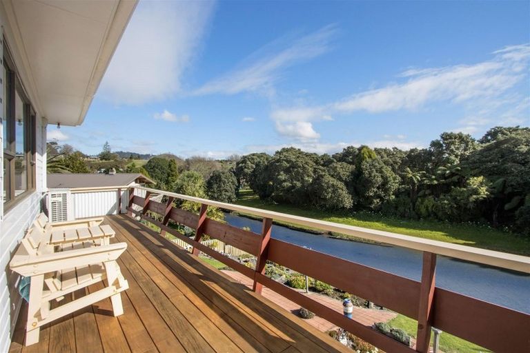 Photo of property in 46 Roretana Drive, Athenree, Katikati, 3177