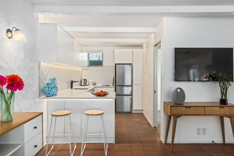 Photo of property in Oceanside Apartments, 6/453 Hibiscus Coast Highway, Orewa, 0931