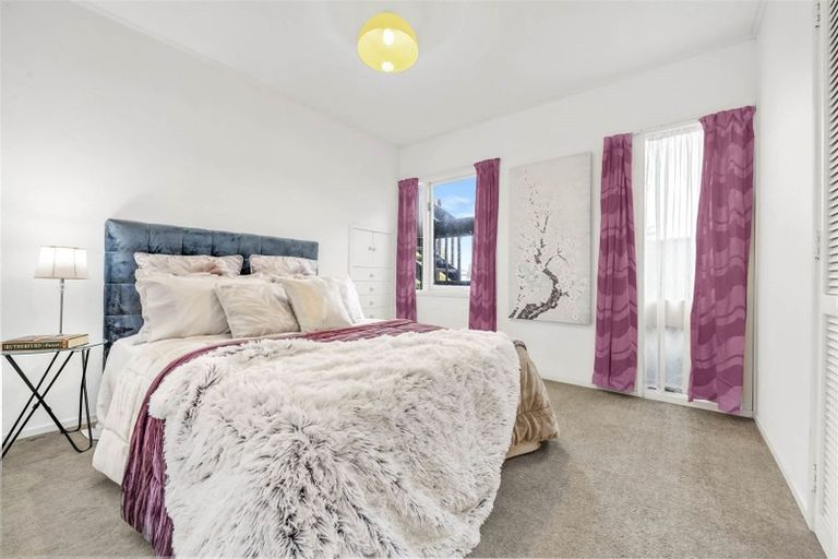 Photo of property in 34 Waller Avenue, Bucklands Beach, Auckland, 2012