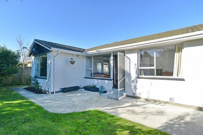 Photo of property in 2/106a Barrington Street, Somerfield, Christchurch, 8024