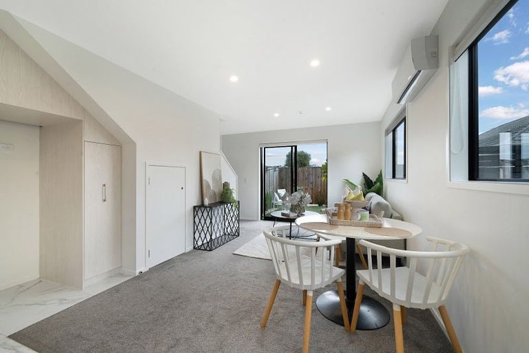 Photo of property in 3/137 View Road, Sunnyvale, Auckland, 0612