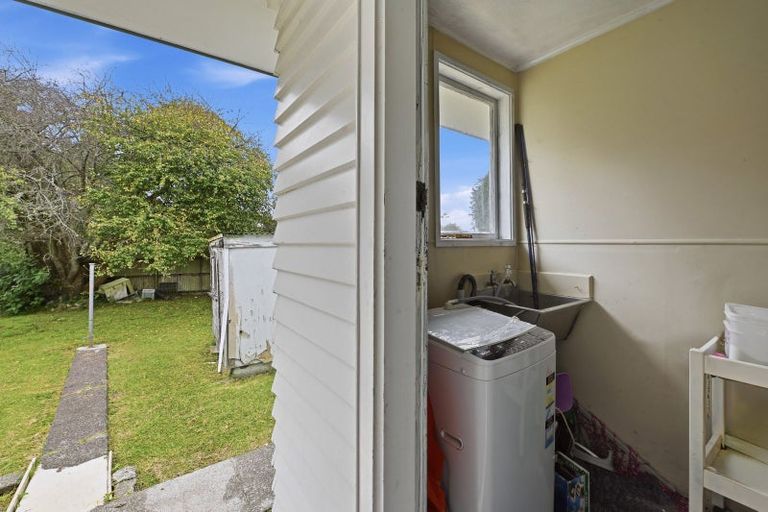 Photo of property in 6 Wing Place, Fordlands, Rotorua, 3015