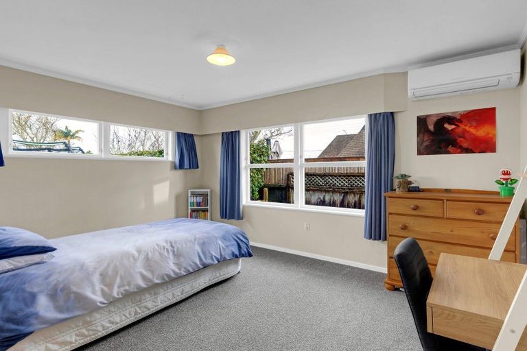 Photo of property in 4 Marnane Terrace, St Andrews, Hamilton, 3200