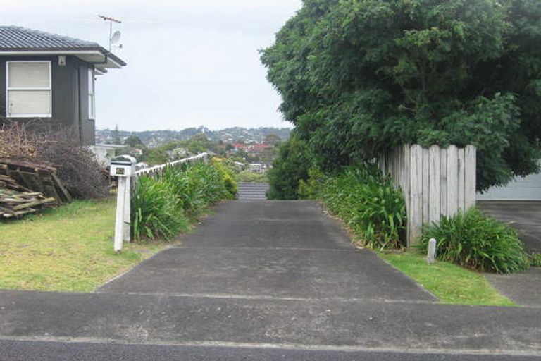 Photo of property in 63 Chequers Avenue, Glenfield, Auckland, 0629