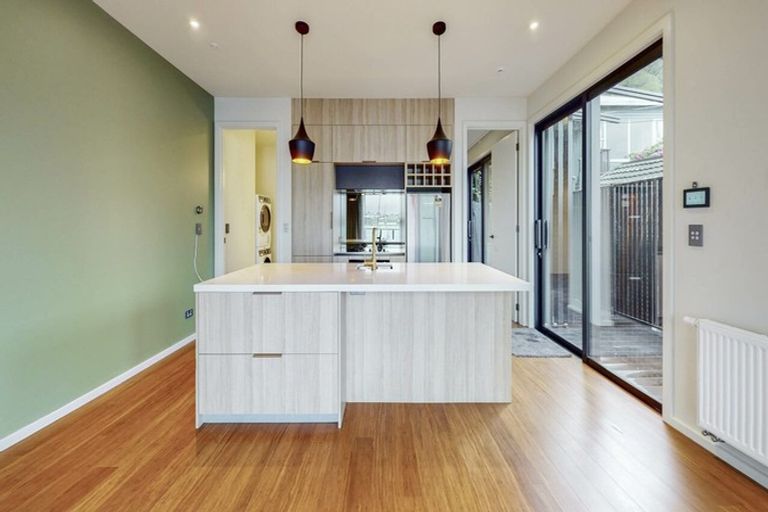 Photo of property in 460 Evans Bay Parade, Hataitai, Wellington, 6021