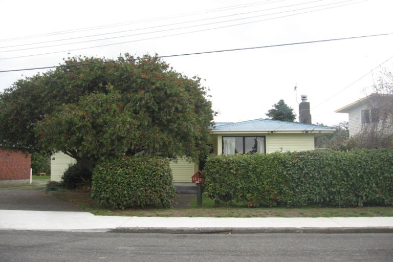 Photo of property in 22 Titoki Road, Raumati Beach, Paraparaumu, 5032