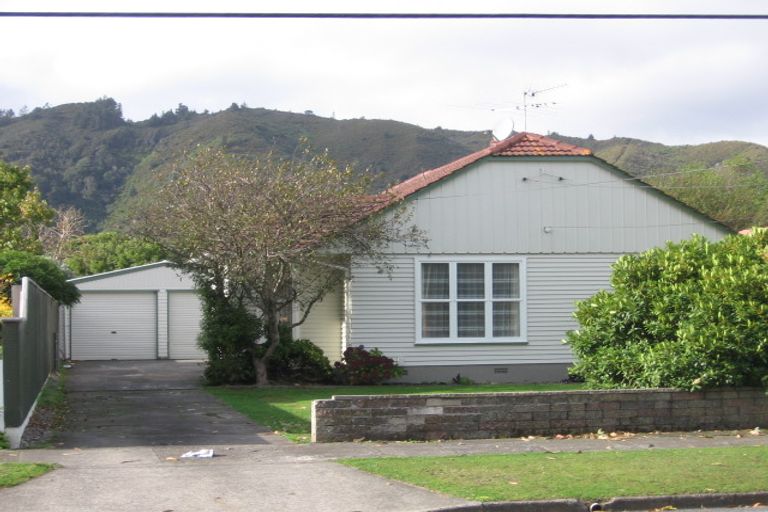 Photo of property in 994 Taita Drive, Taita, Lower Hutt, 5011