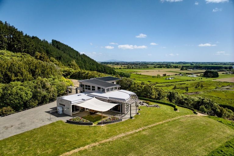 Photo of property in 102 Kuku East Road, Kuku, Levin, 5570