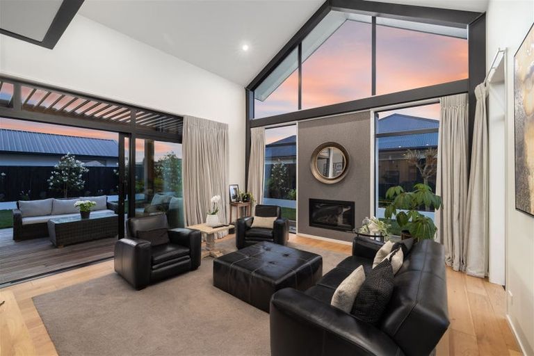 Photo of property in 6 O'rourke Place, Casebrook, Christchurch, 8051