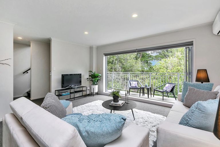 Photo of property in 16/13 Kaihu Street, Northcote, Auckland, 0627