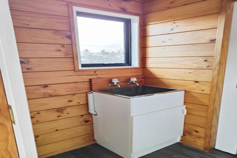 Photo of property in 5 Indus Place, Half Moon Bay, Auckland, 2012