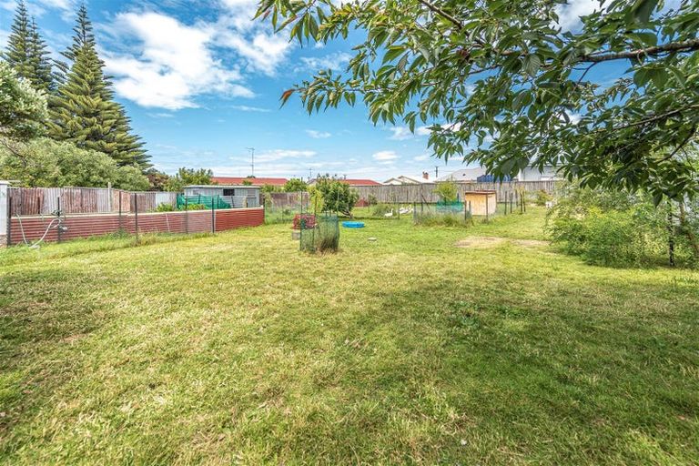 Photo of property in 107 Gonville Avenue, Gonville, Whanganui, 4501