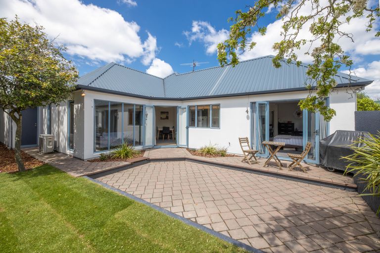 Photo of property in 1/725 Main Road North, Belfast, Christchurch, 8051