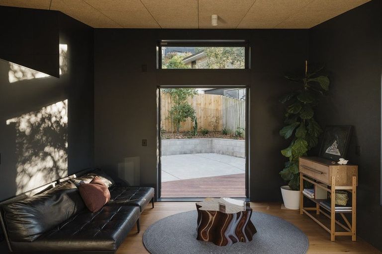 Photo of property in 2/86 Landsdowne Terrace, Cashmere, Christchurch, 8022