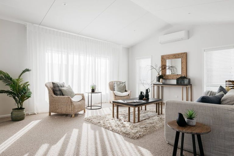 Photo of property in 12 Willow Lane, Acacia Bay, Taupo, 3385