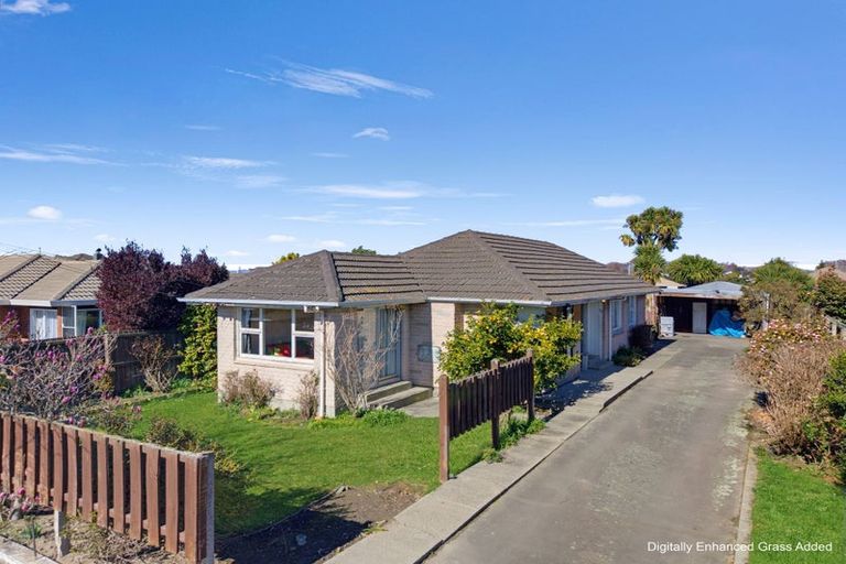 Photo of property in 42 Daniels Road, Redwood, Christchurch, 8051