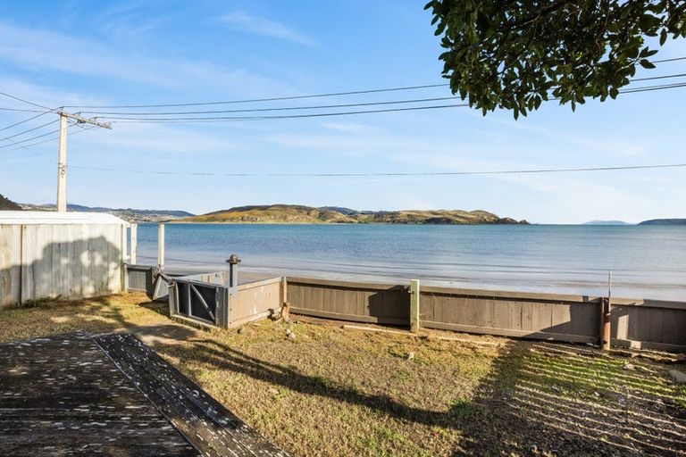 Photo of property in 22a Steyne Avenue, Plimmerton, Porirua, 5026