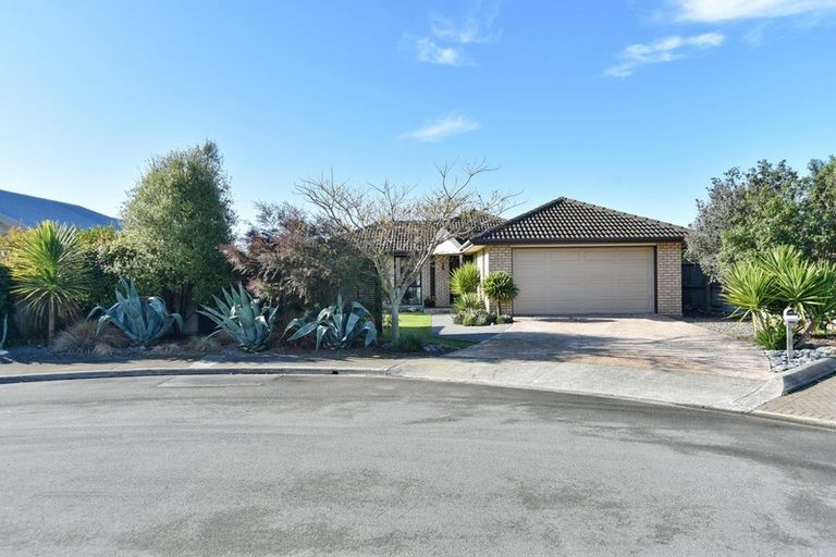 Photo of property in 12 Pascoe Drive, Woodend, 7610