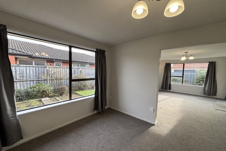 Photo of property in 2/7 Highsted Road, Bishopdale, Christchurch, 8053