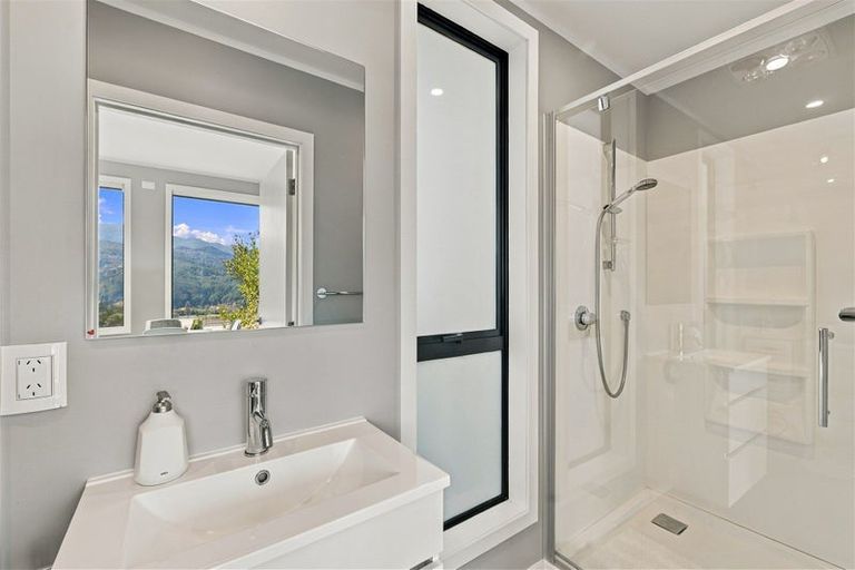 Photo of property in 98 Mytton Heights, Motueka, 7196