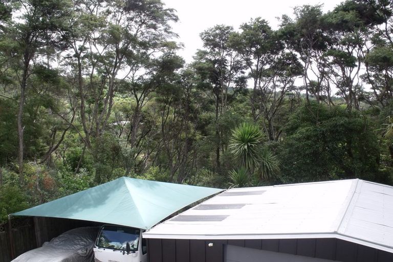 Photo of property in 97 Takahe Road, Titirangi, Auckland, 0604