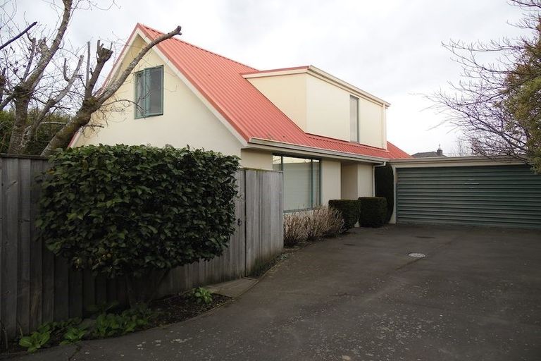 Photo of property in 2/17 Jocelyn Street, Casebrook, Christchurch, 8051