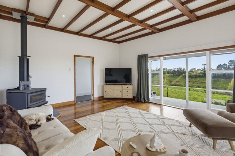 Photo of property in 75 Heights Road, Shannon, Palmerston North, 4474