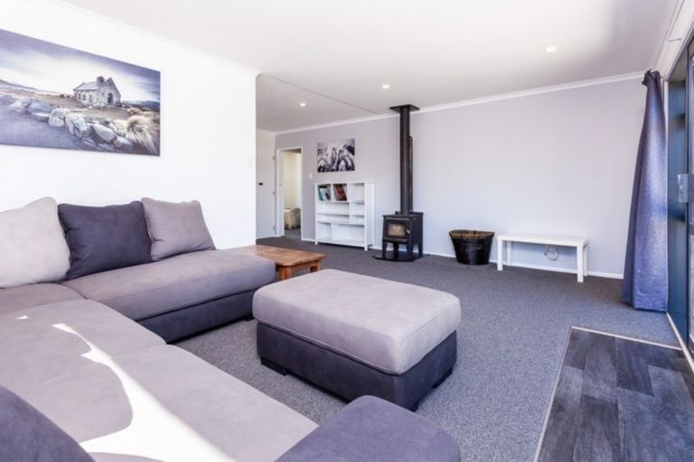 Photo of property in 12 Evelyn Place, Welbourn, New Plymouth, 4310