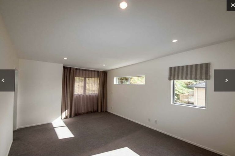 Photo of property in 30 Erlestoke Crescent, Churton Park, Wellington, 6037