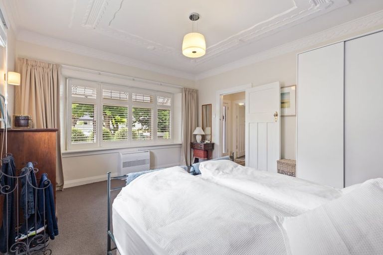 Photo of property in 11 Manapouri Crescent, Hokowhitu, Palmerston North, 4410