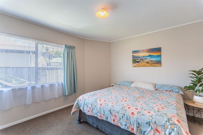 Photo of property in 16 Guildford Street, Tamatea, Napier, 4112