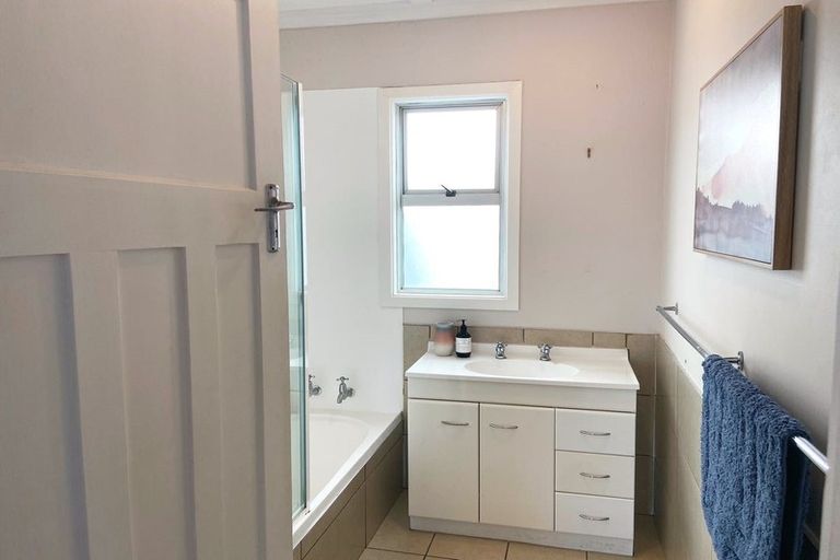 Photo of property in 597 Marine Parade, Napier South, Napier, 4110