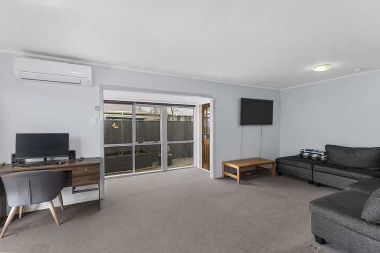 Photo of property in 310 Wellington Road, Wainuiomata, Lower Hutt, 5014