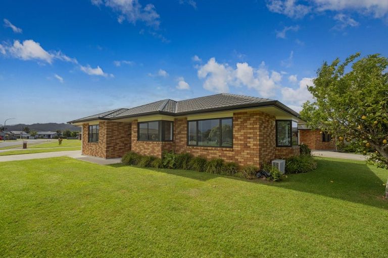 Photo of property in 21 Seascape Avenue, Whitianga, 3510
