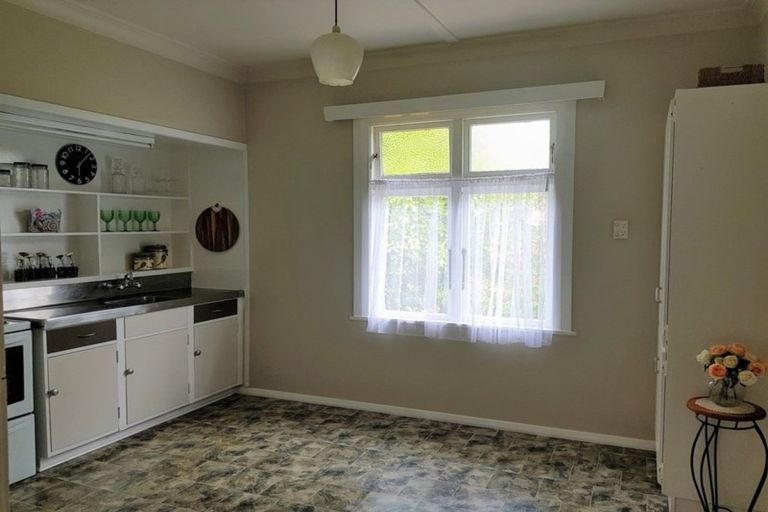 Photo of property in 25 Hospital Street, Dannevirke, 4930
