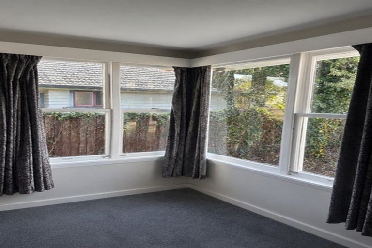 Photo of property in 6 Hanrahan Street, Upper Riccarton, Christchurch, 8041