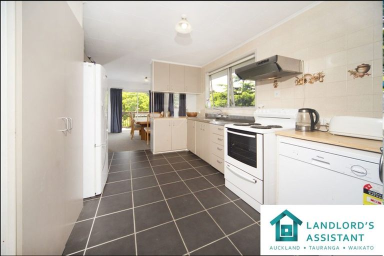 Photo of property in 156 Lynn Road, Bayview, Auckland, 0629