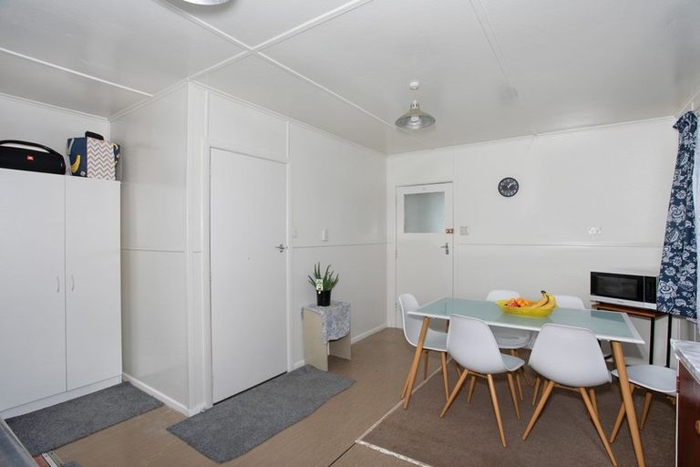 Photo of property in 27 Gordon Crescent, Marton, 4710