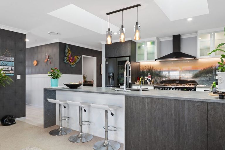 Photo of property in 14 Deans Place, Amberley, 7410