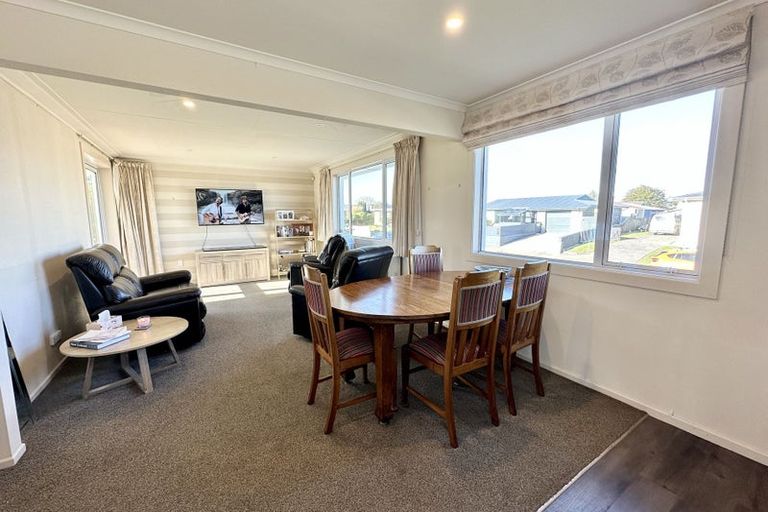 Photo of property in 17 Conway Crescent, Glengarry, Invercargill, 9810