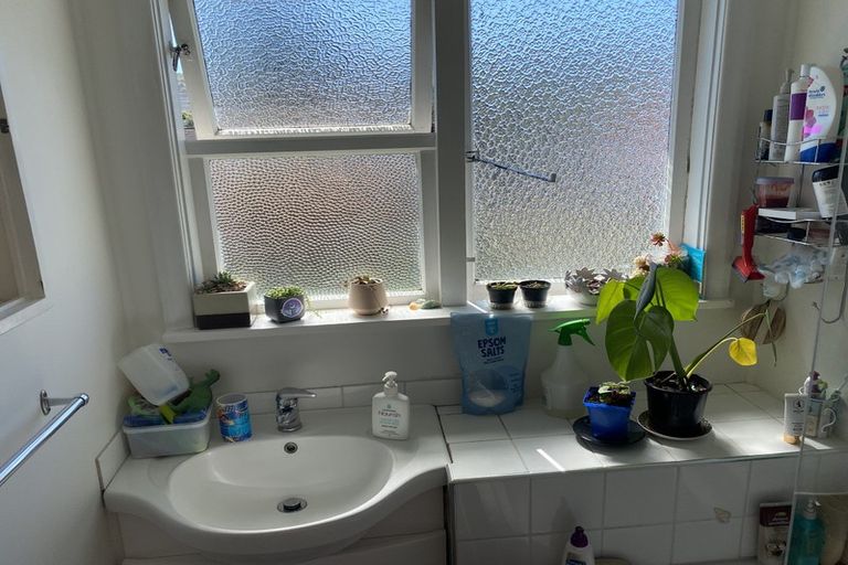 Photo of property in 2/18 Eldon Grove, Taita, Lower Hutt, 5019