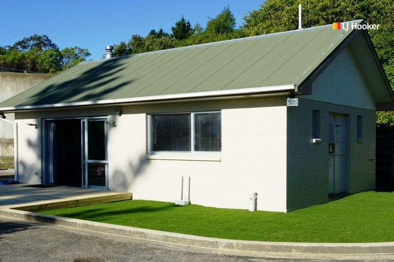 Photo of property in 8 Camp Street, Broad Bay, Dunedin, 9014