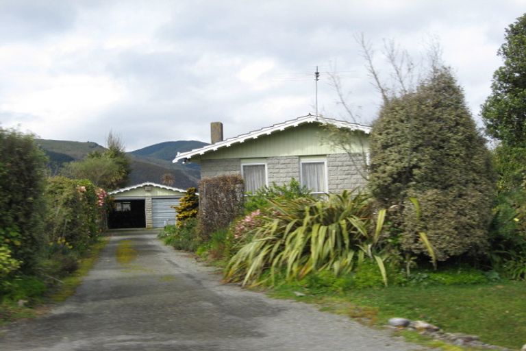 Photo of property in 40 Park Avenue, Takaka, 7110